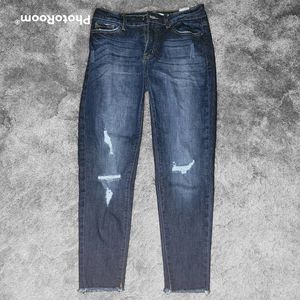 Women's KanCan Skinny Jeans size 9/28